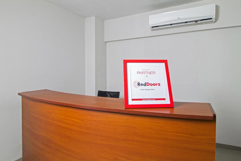 Reddoorz Plus @ Setiabudi Tengah Jakarta Eksteriør billede