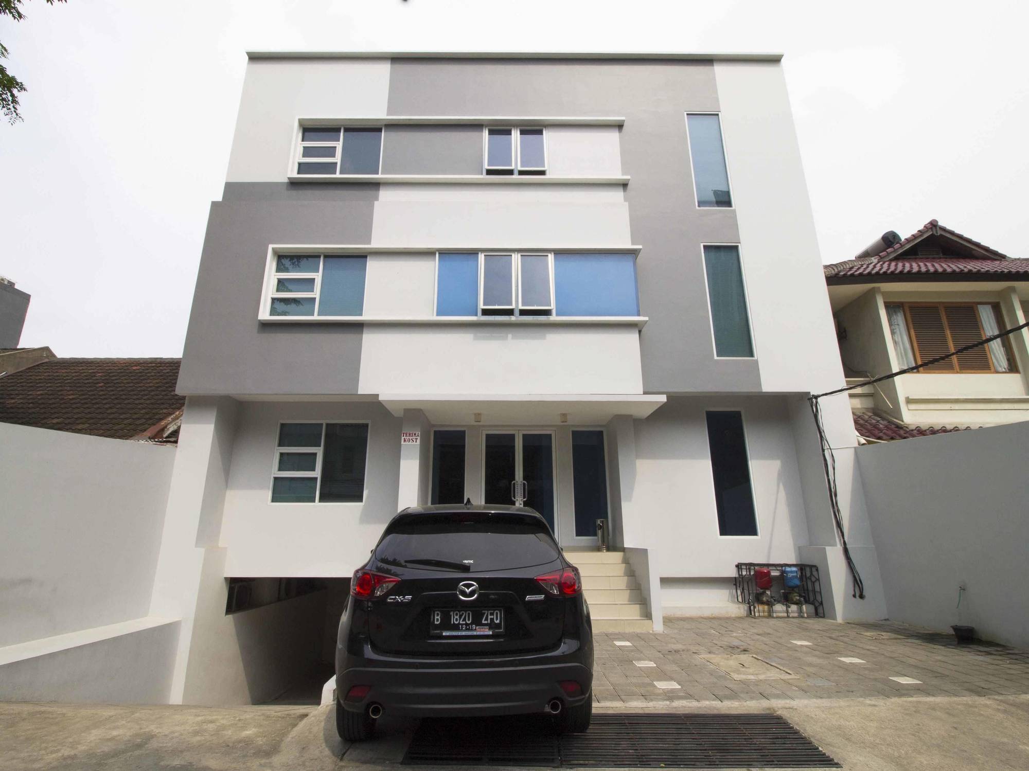 Reddoorz Plus @ Setiabudi Tengah Jakarta Eksteriør billede